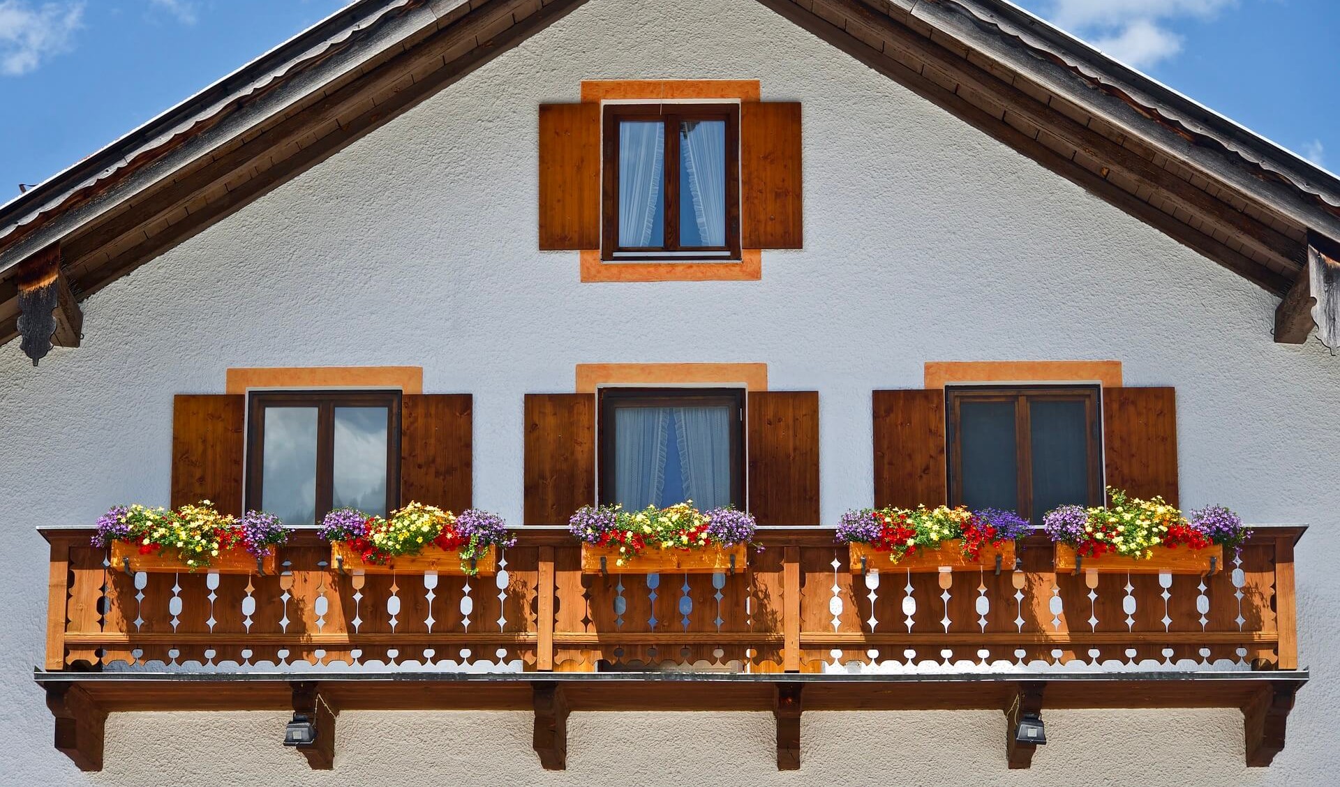 Katere rože so najprimernejše za vaš balkon?