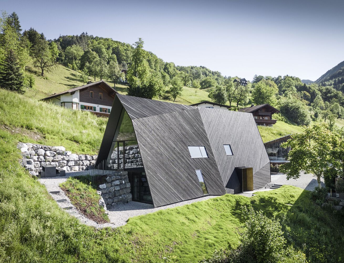 Idilična A-frame hišica v objemu dežele Predarlske